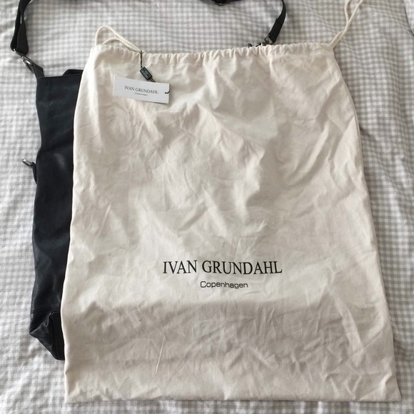 NWT 2-sized IVAN GRUNDAHL leather foldover BAG - Picture 3 of 9